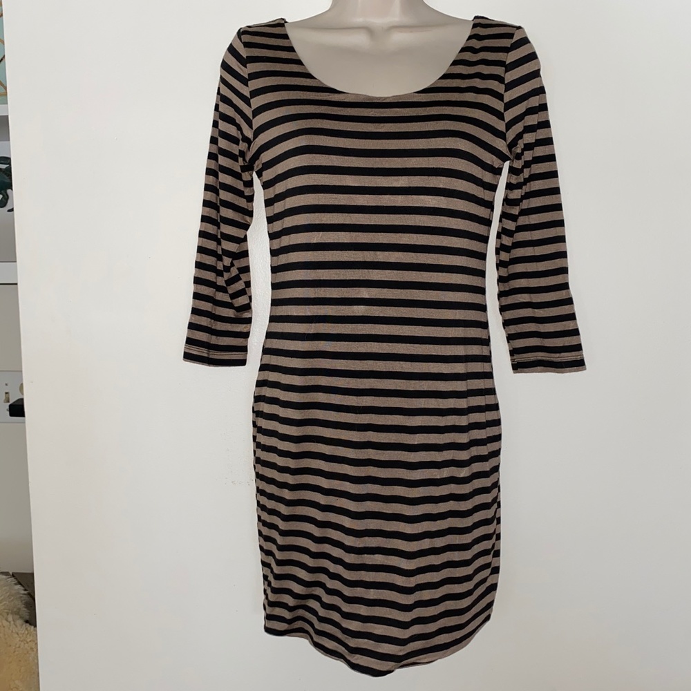 Soprano 3/4 Sl Stretch Open Pattern Back Dress - image 7